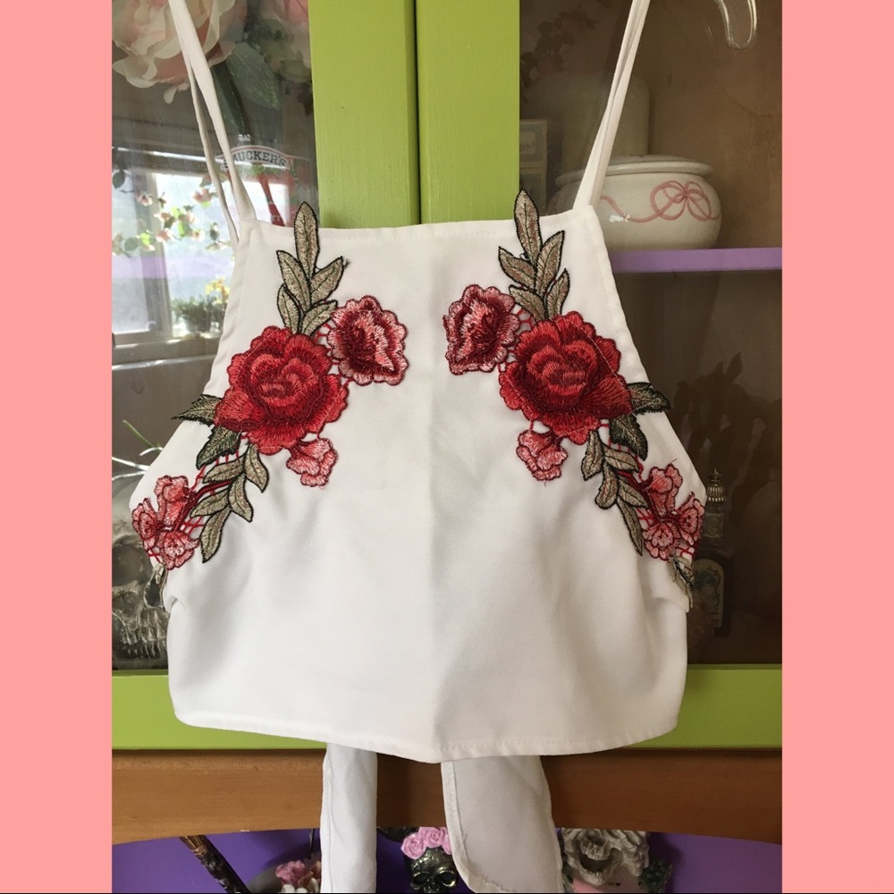 🌷floral halter crop top🌷